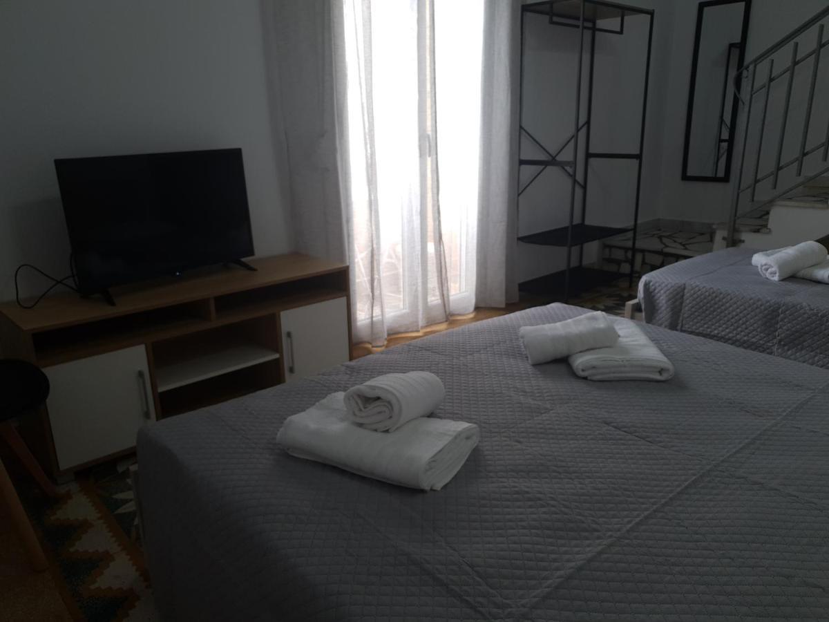Callisto Room 4 Ermoupoli Buitenkant foto